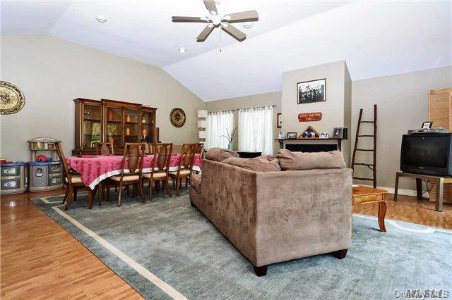 16 Wilson Avenue — photo 2