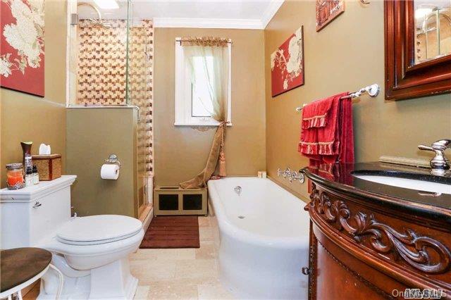 260 Frankel Boulevard — photo 14