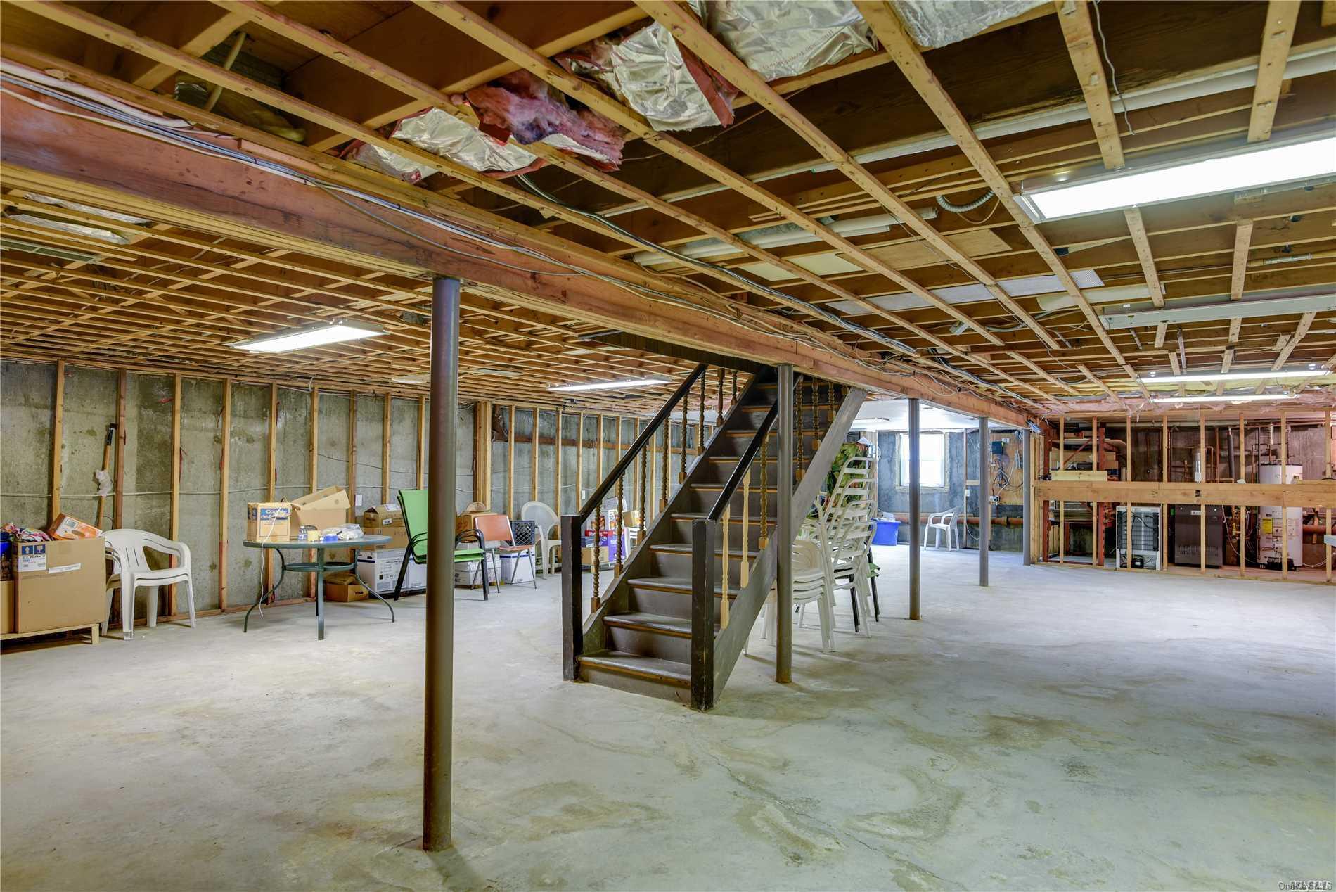 310 Riviera Dr S — photo 17