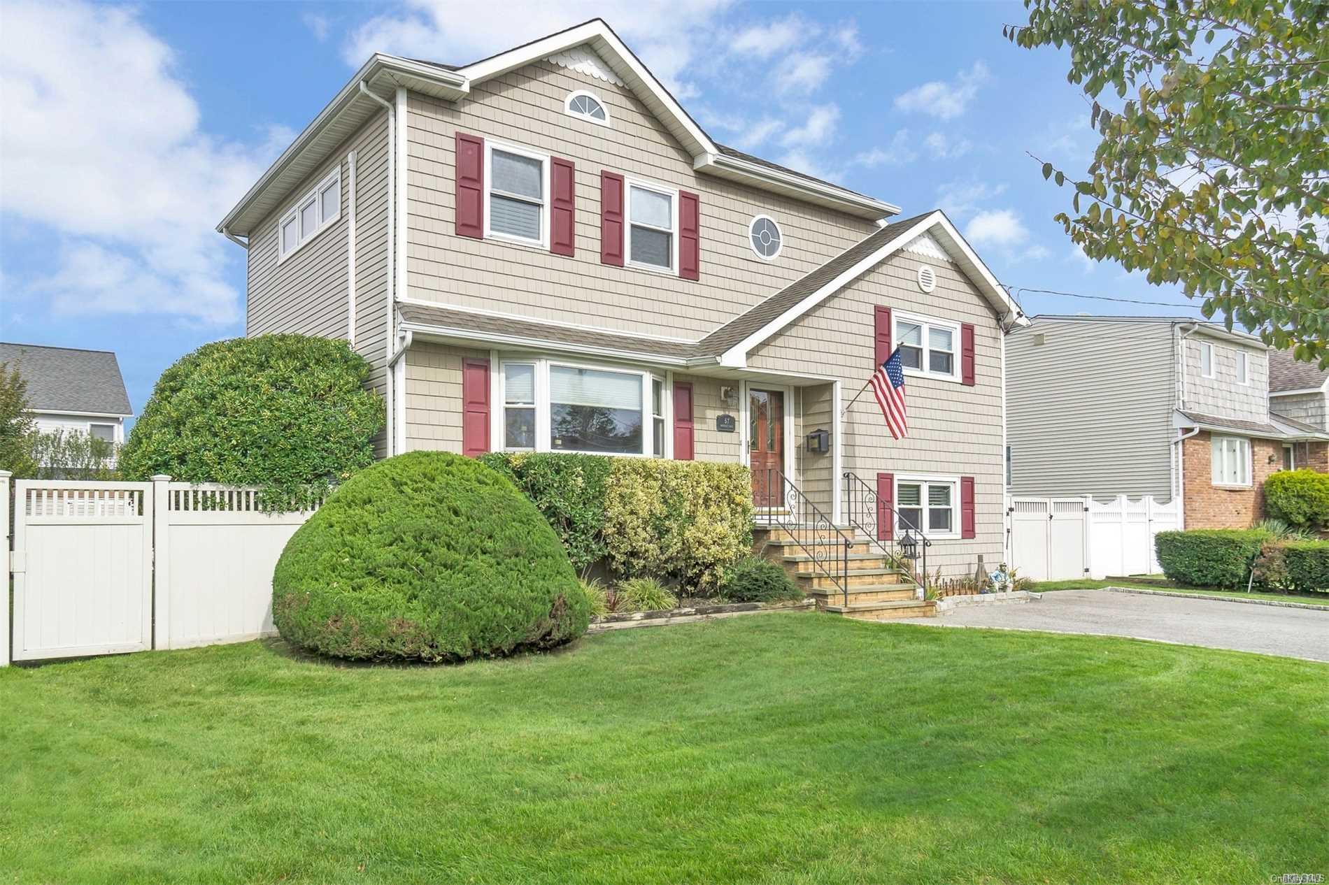 57 Mckinley Place, Massapequa