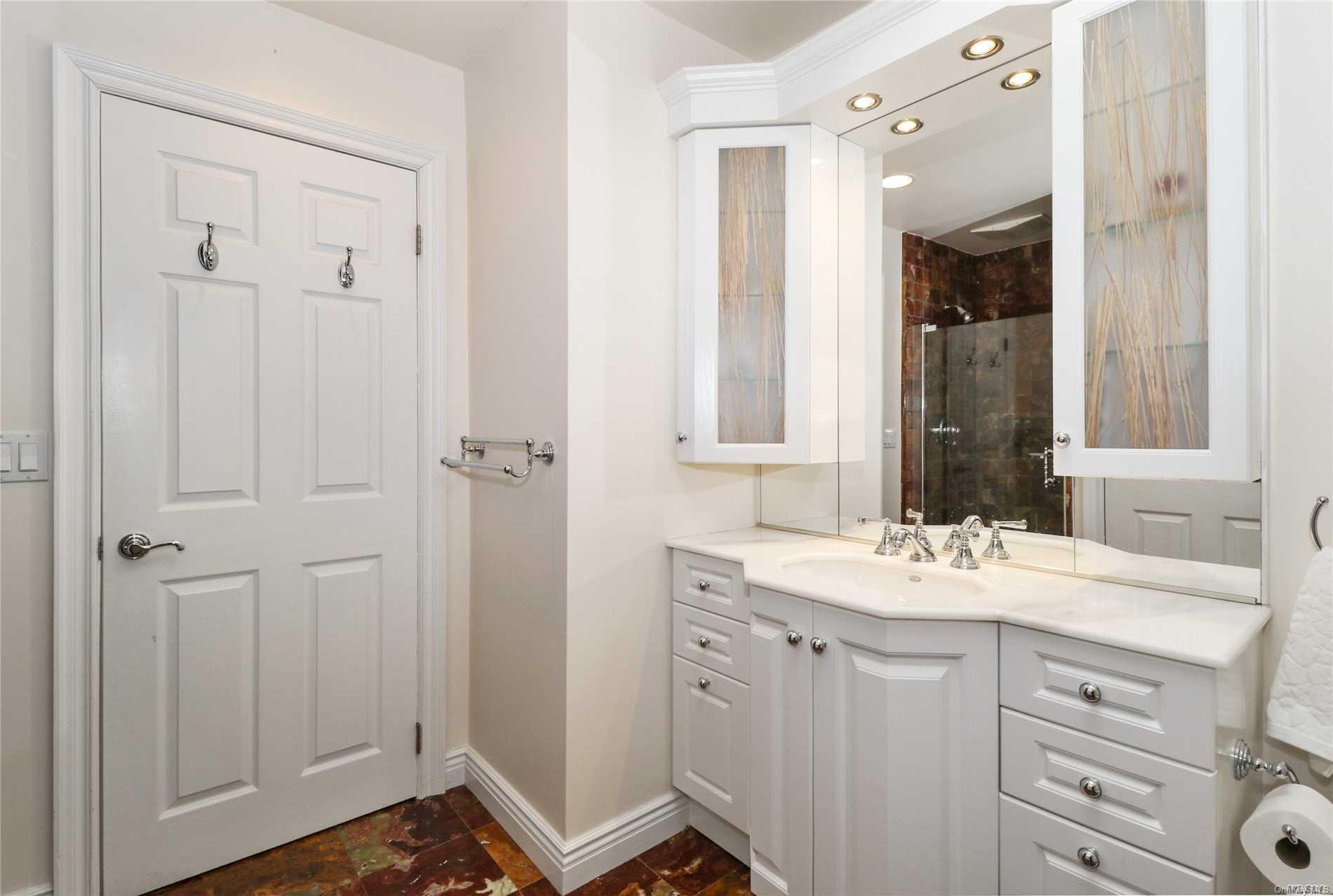 26 Norfolk Drive — photo 12