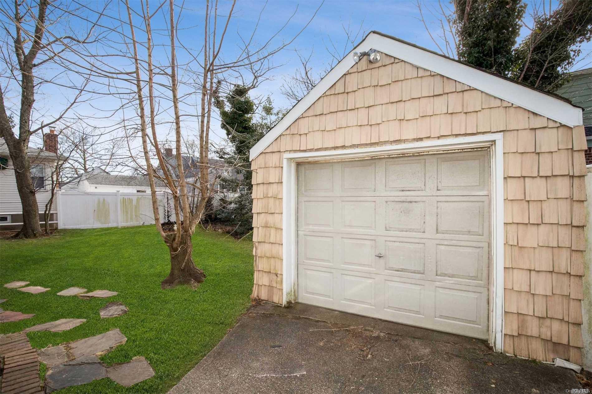 41 Farnum Street — photo 20