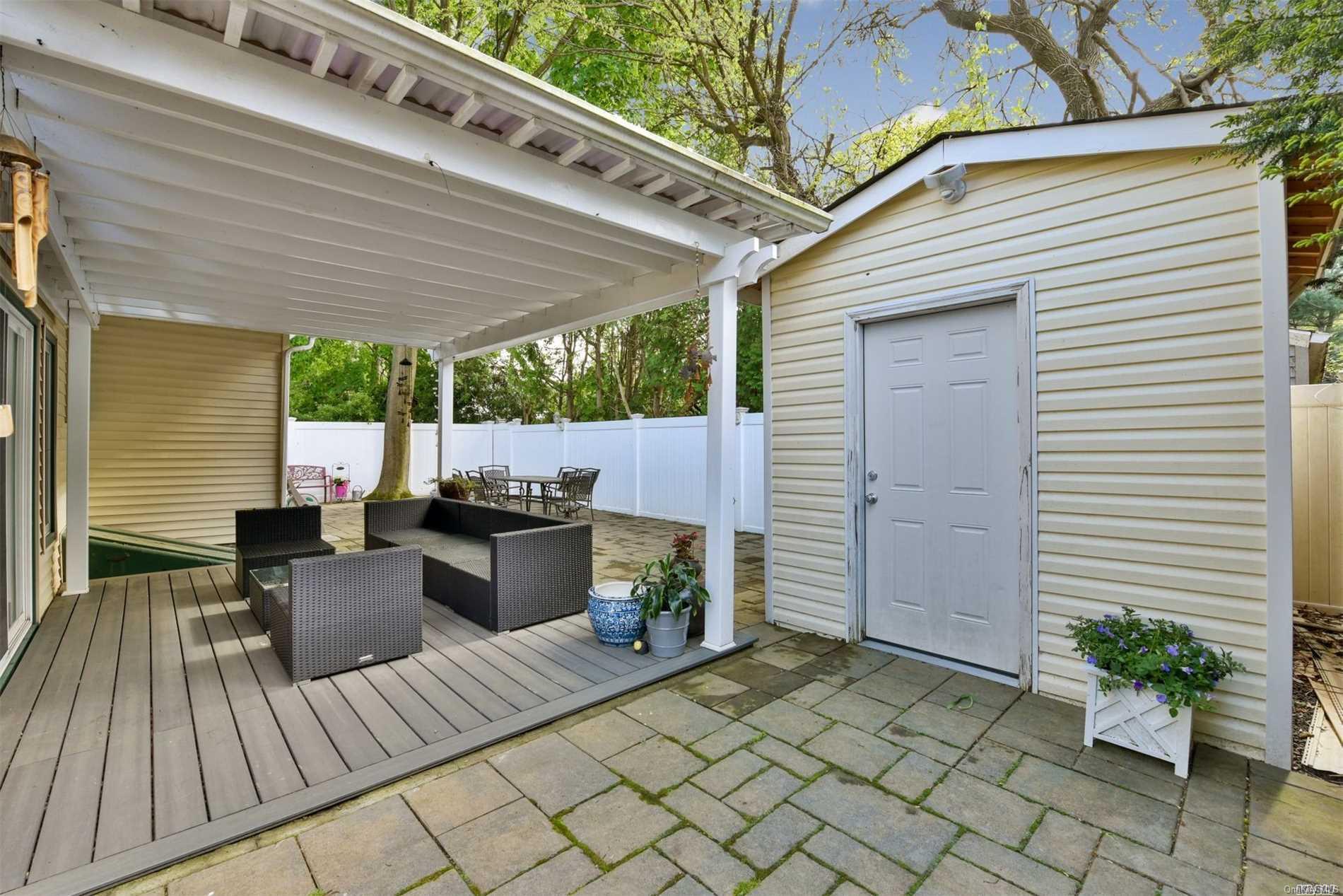 27 Johnston Street — photo 16
