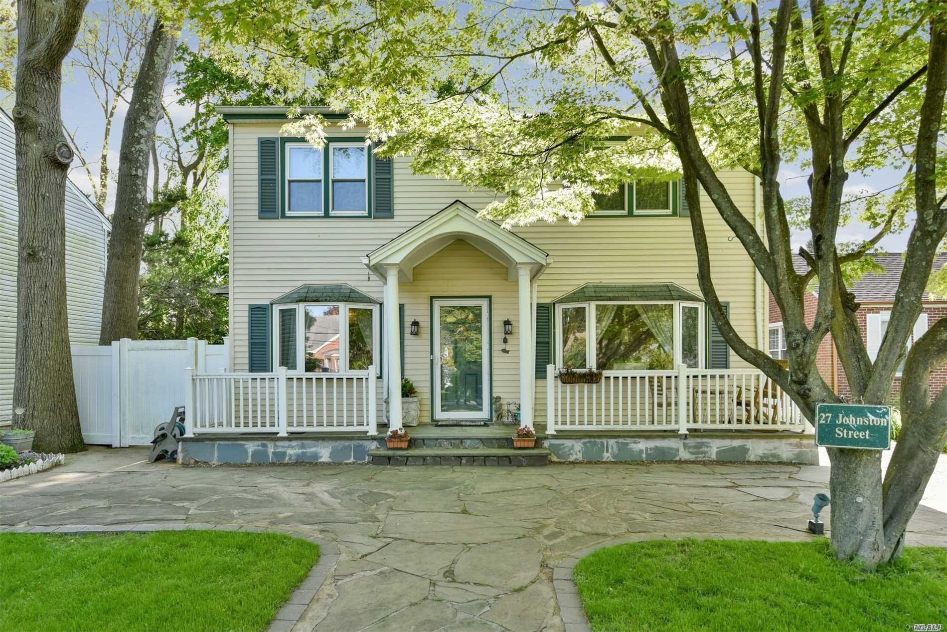 27 Johnston Street, Locust Valley