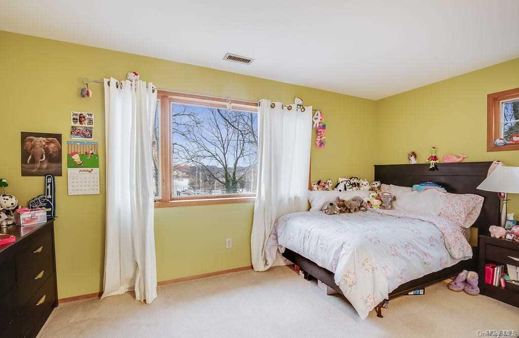 315 Woodbine Avenue — photo 16