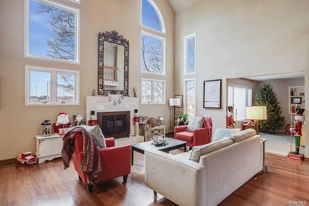 315 Woodbine Avenue — photo 4