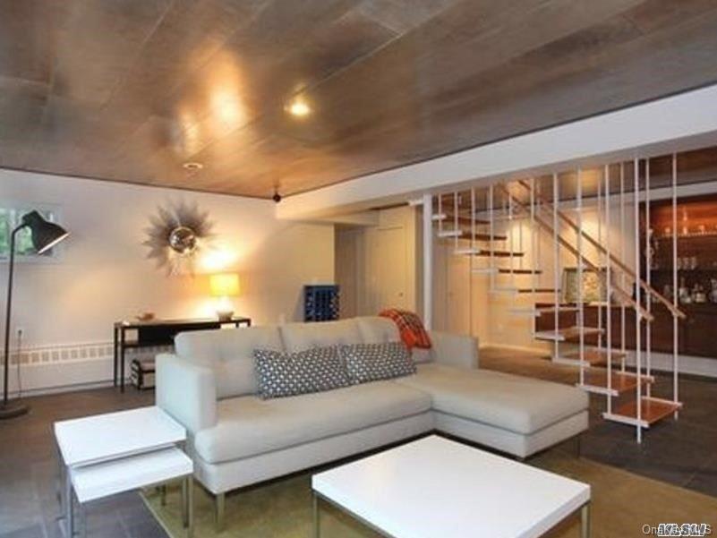 69 Wendover Drive — photo 12