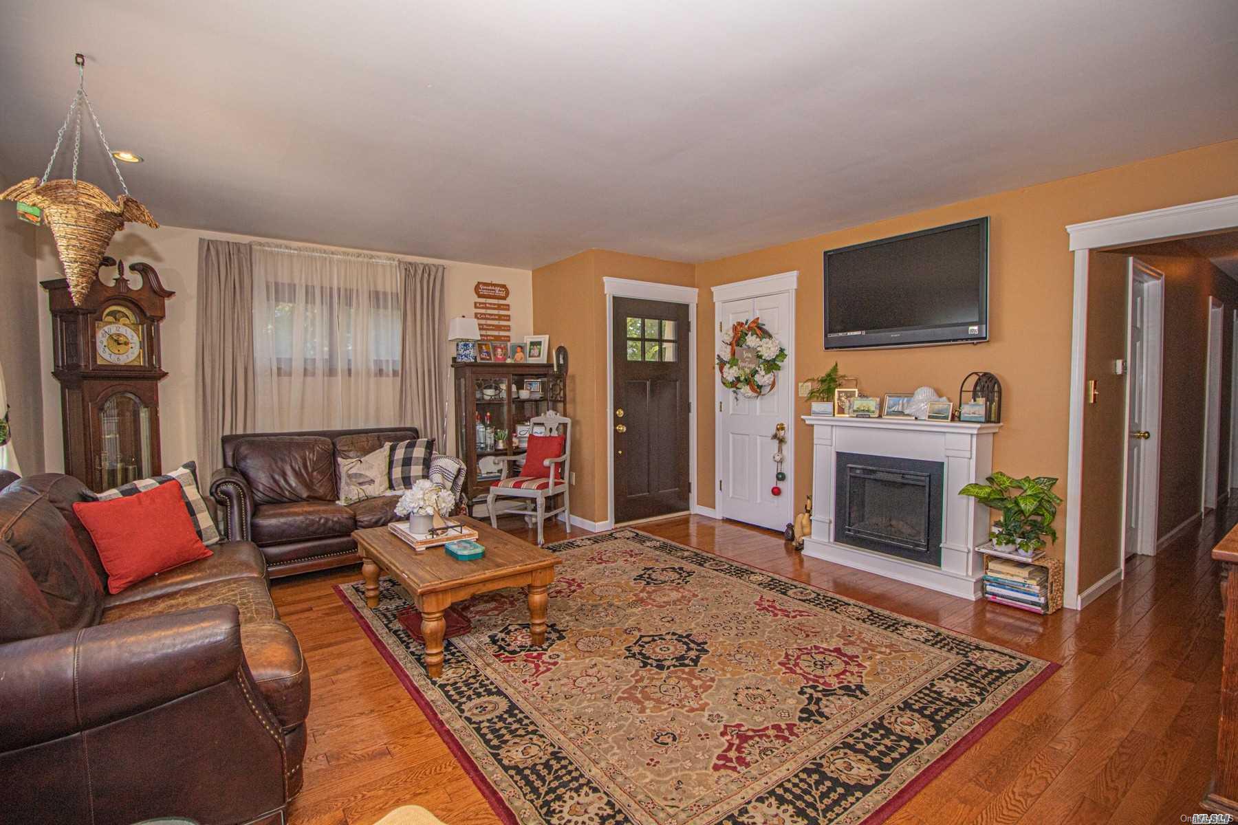 123 Ocean Avenue — photo 3