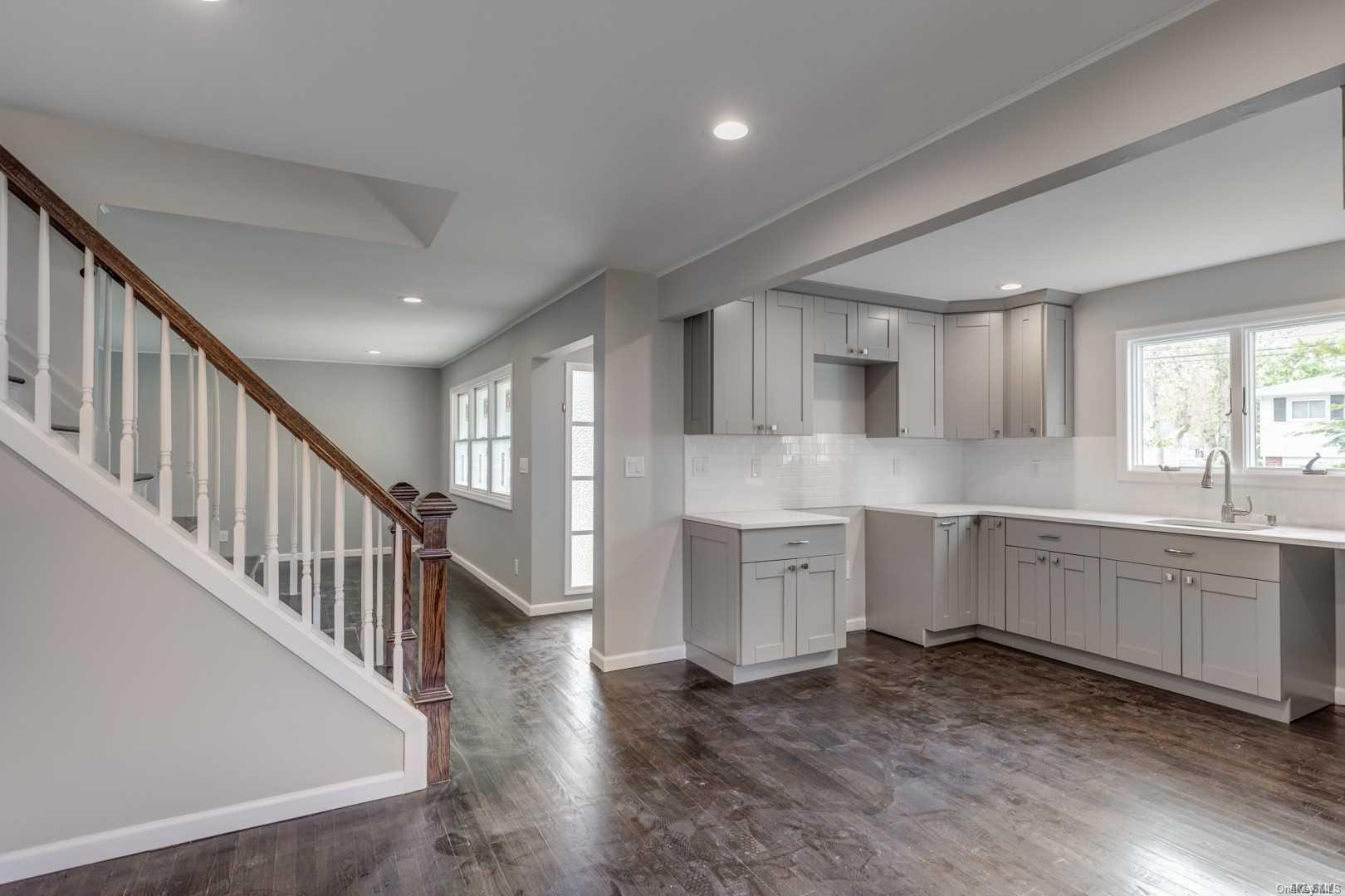 108 Harding Street — photo 4