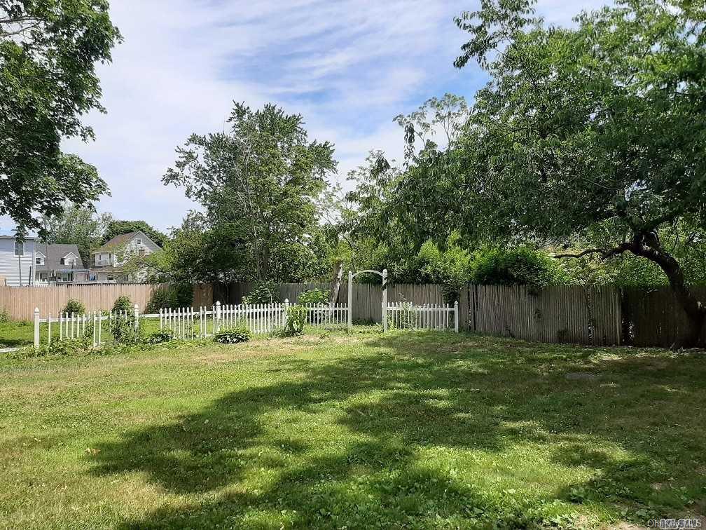 77 Lakewood Street — photo 13