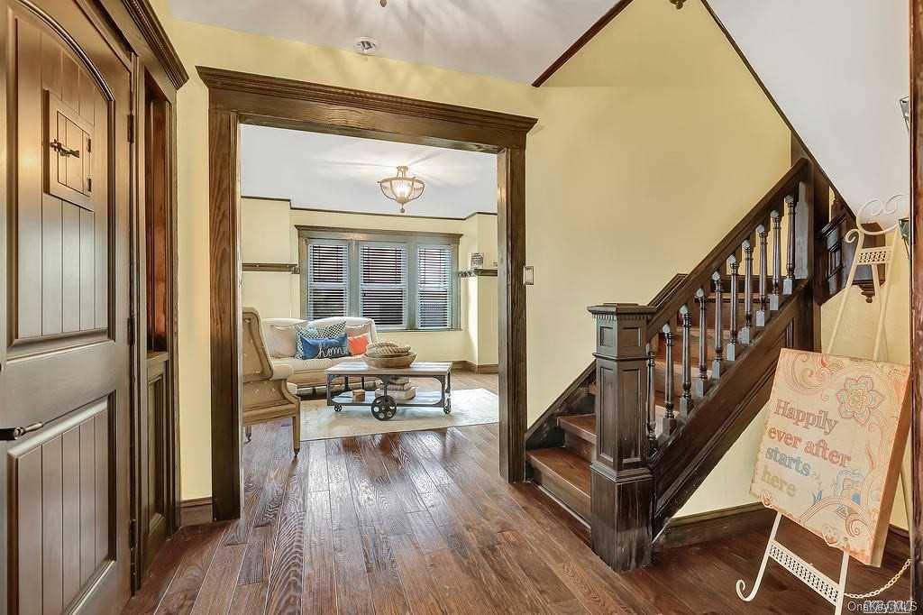 456 Long Beach Avenue — photo 2