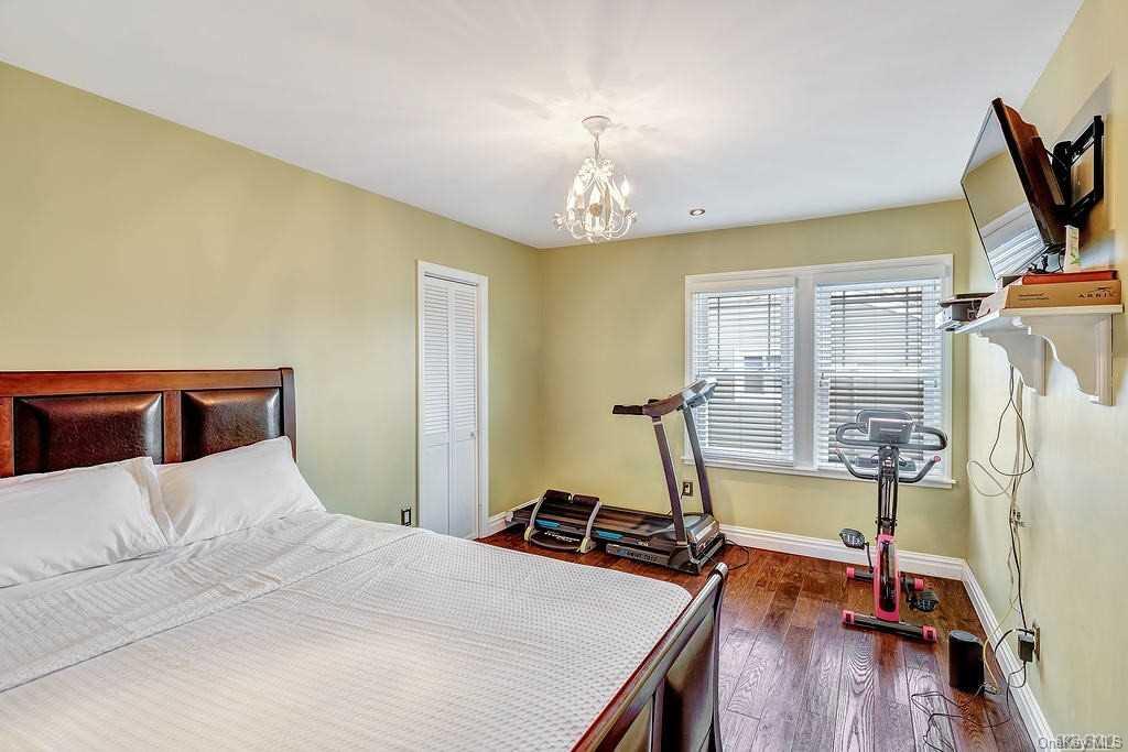 456 Long Beach Avenue — photo 21