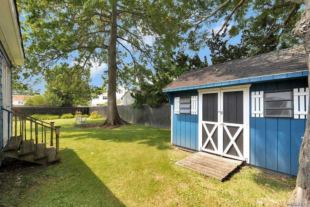 456 Long Beach Avenue — photo 29