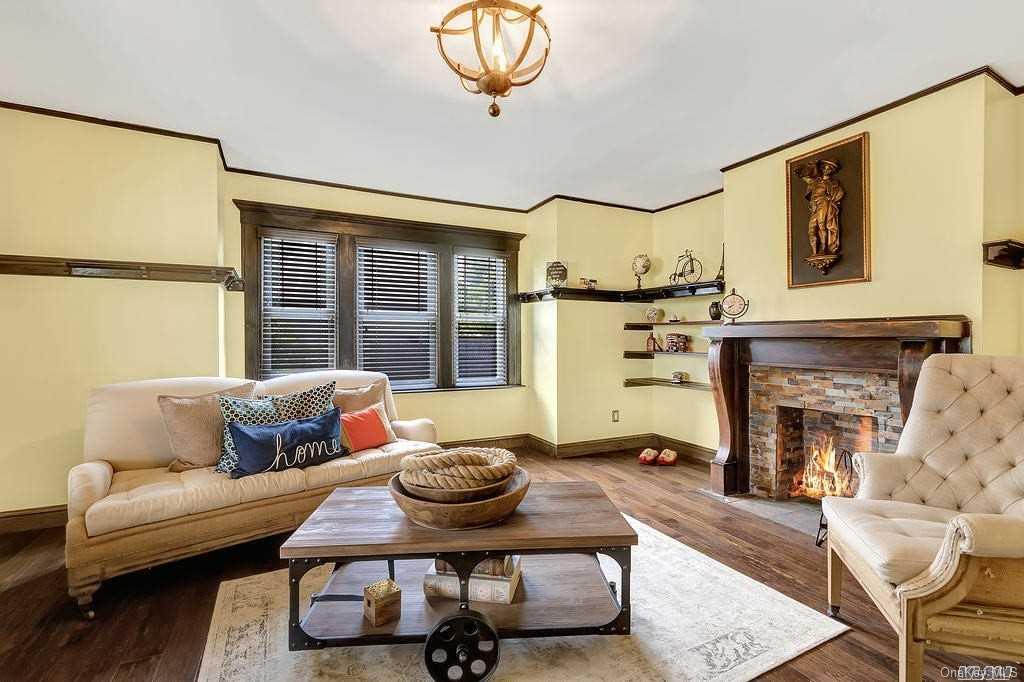 456 Long Beach Avenue — photo 4