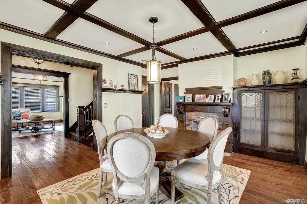 456 Long Beach Avenue — photo 8