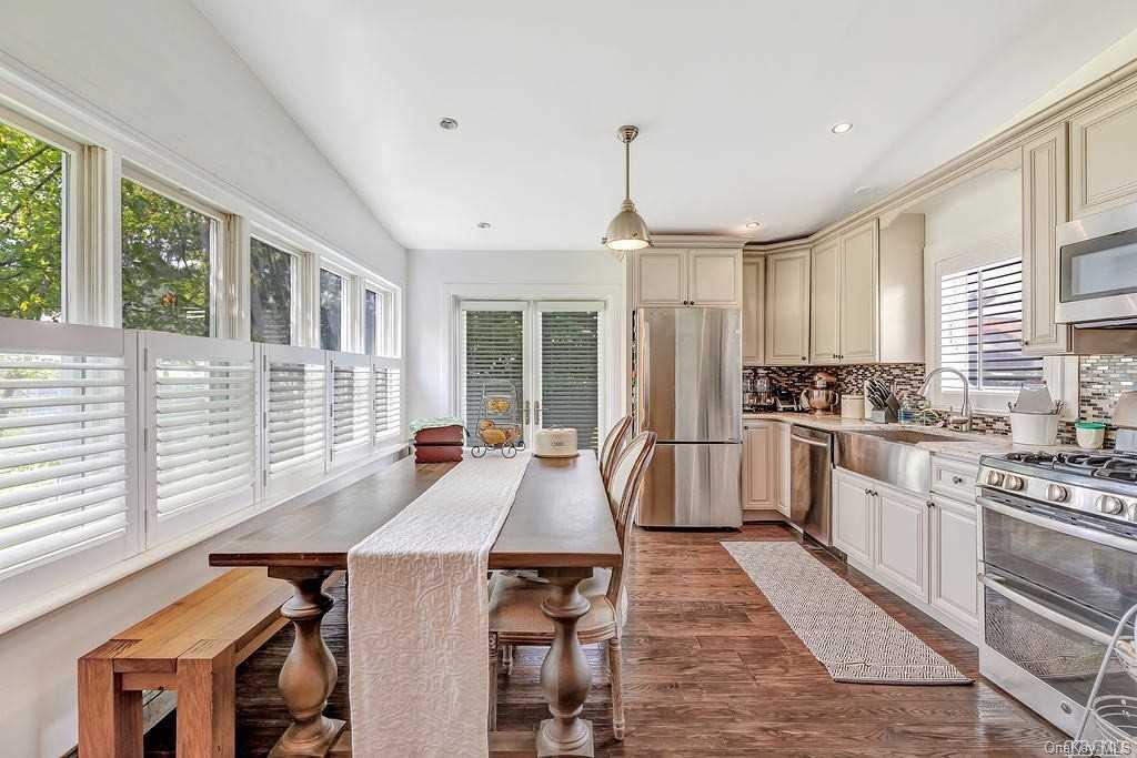 456 Long Beach Avenue — photo 9