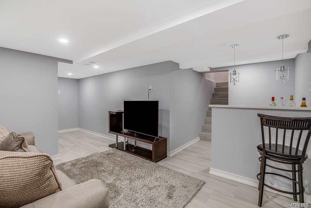 30 Poppy Avenue — photo 18