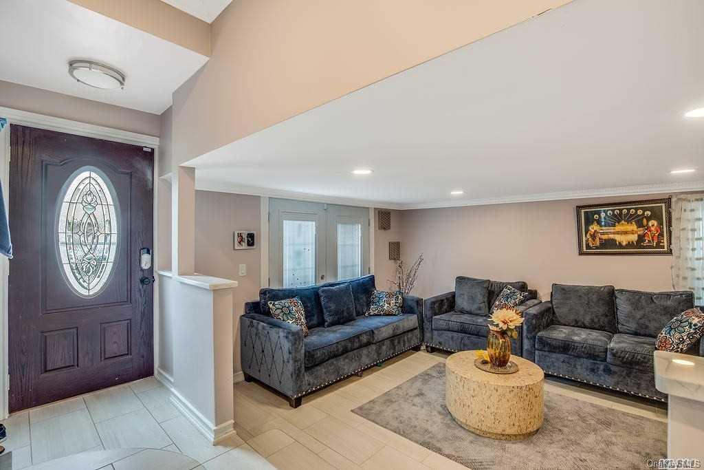 30 Poppy Avenue — photo 2