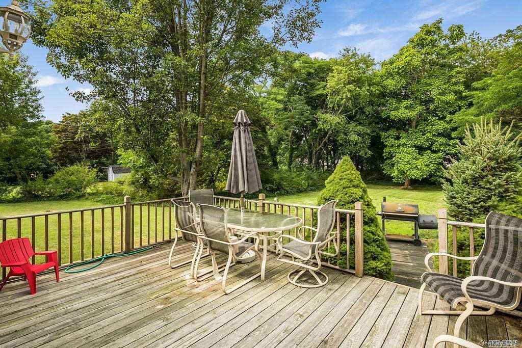 142 Avery Avenue — photo 18