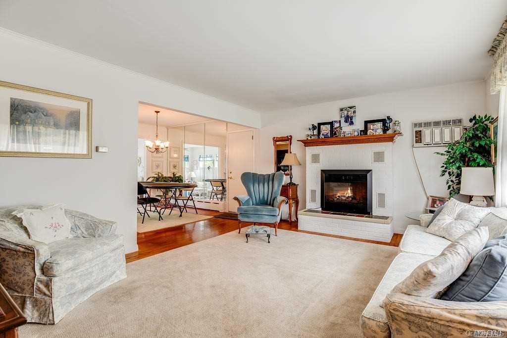142 Avery Avenue — photo 3
