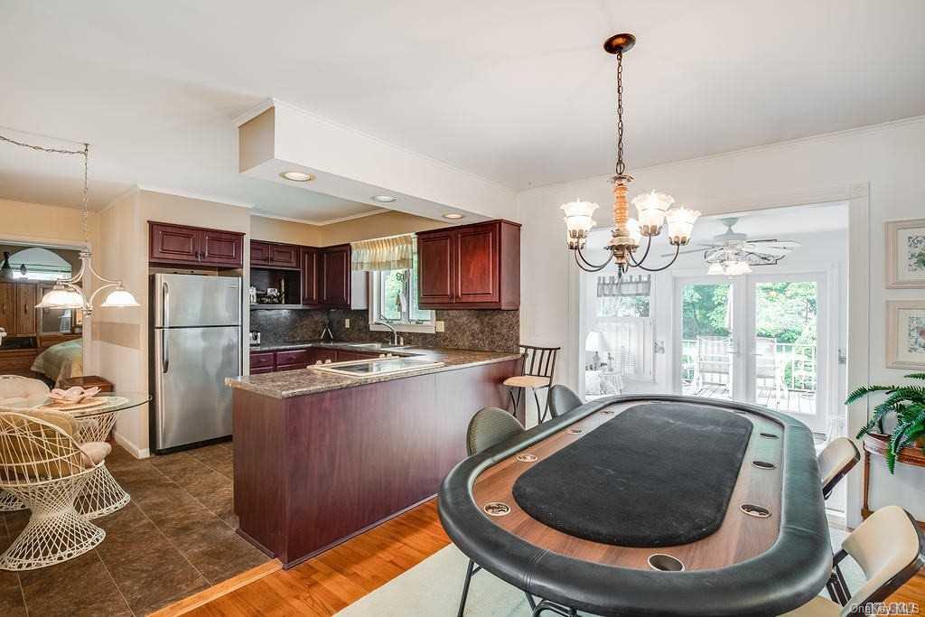 142 Avery Avenue — photo 8