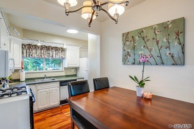 542 Baldwin Avenue — photo 5