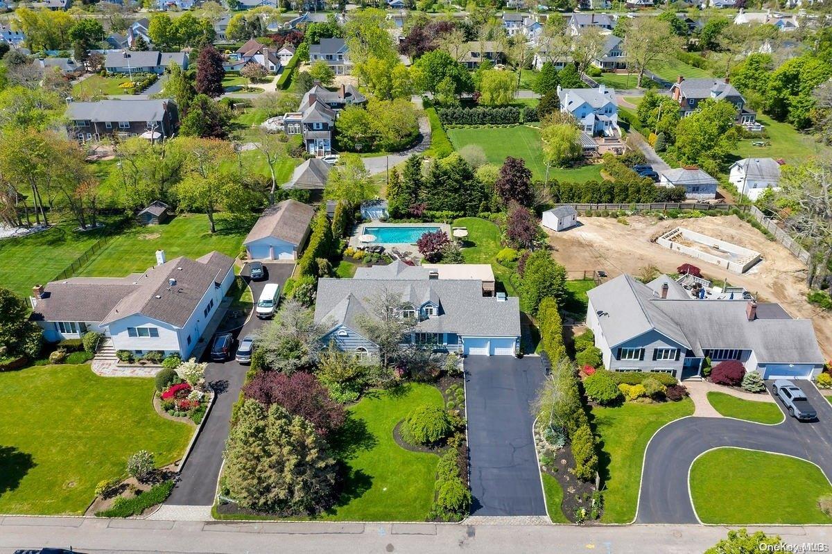 62 West Lane, Bay Shore