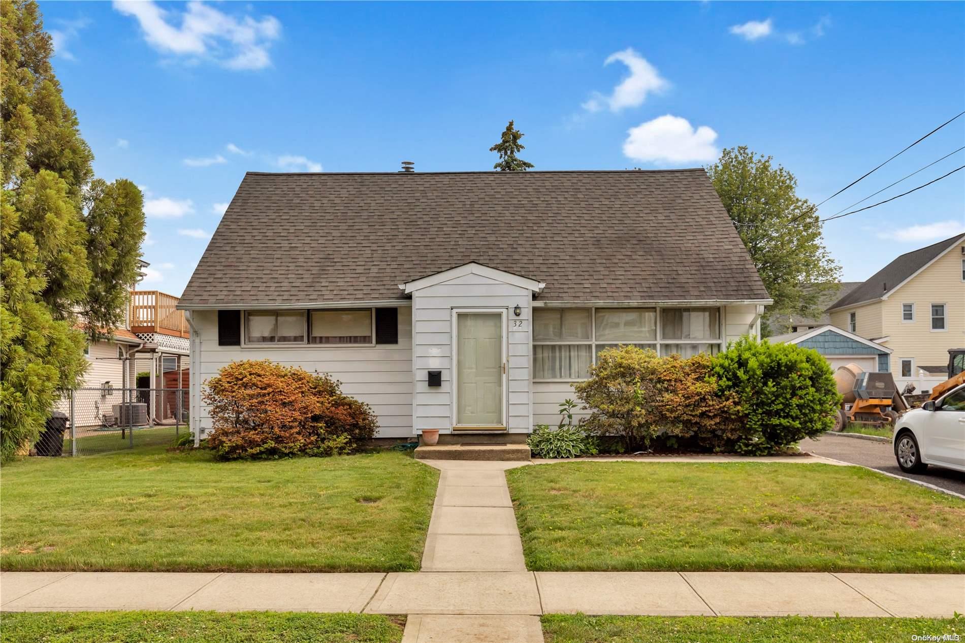 32 Ronald Avenue