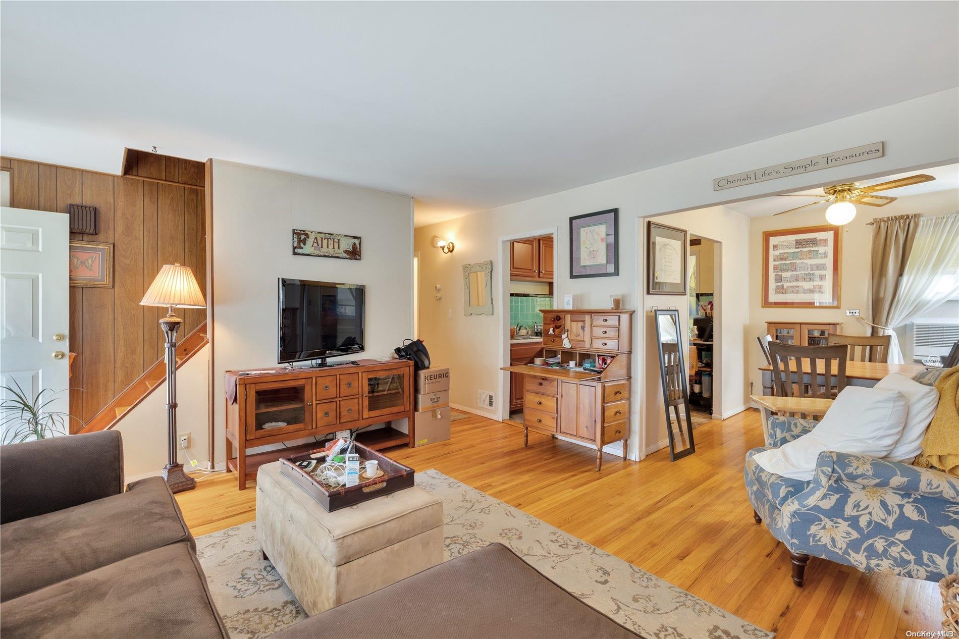 32 Ronald Avenue — photo 11