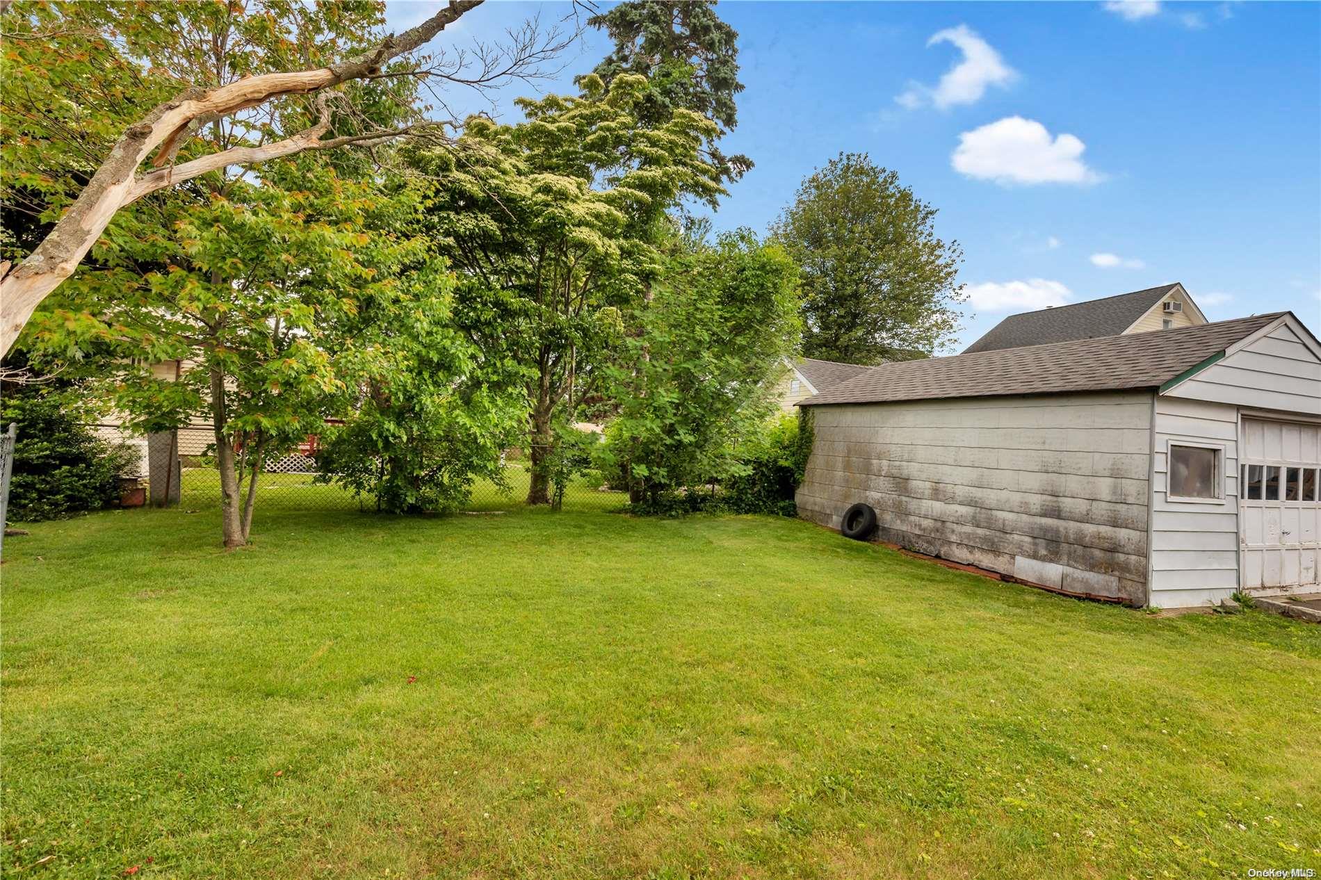 32 Ronald Avenue — photo 29