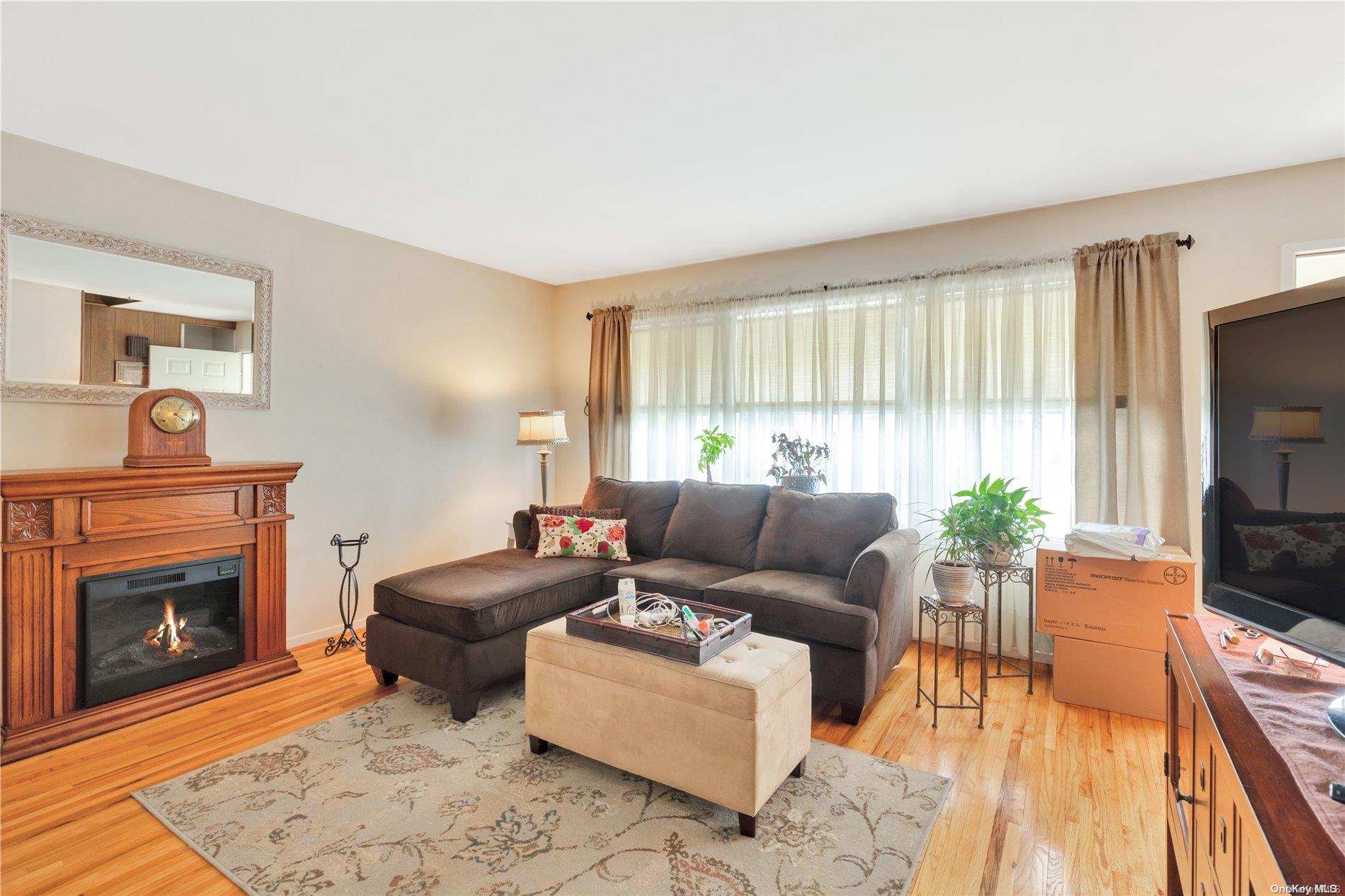 32 Ronald Avenue — photo 7