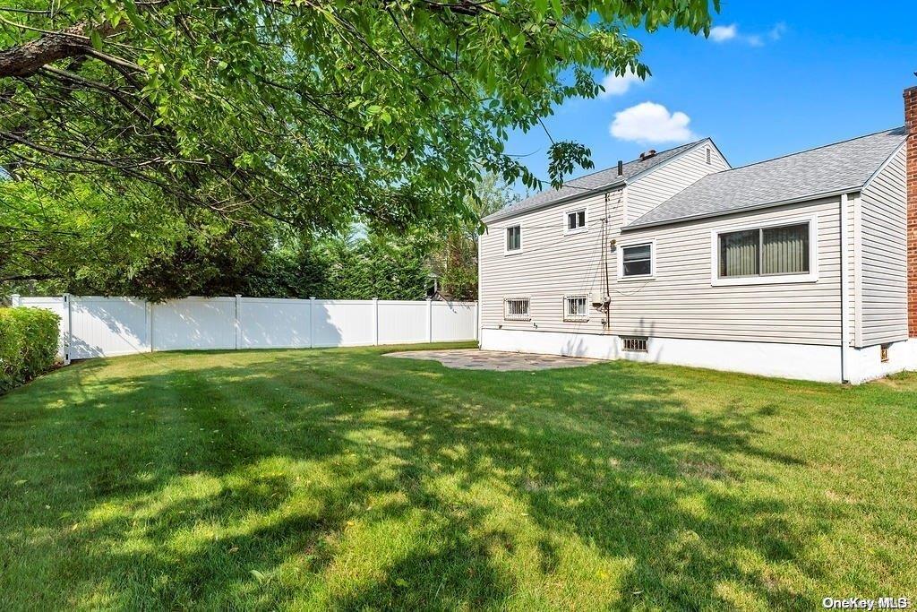 27 Nautilus Avenue — photo 23