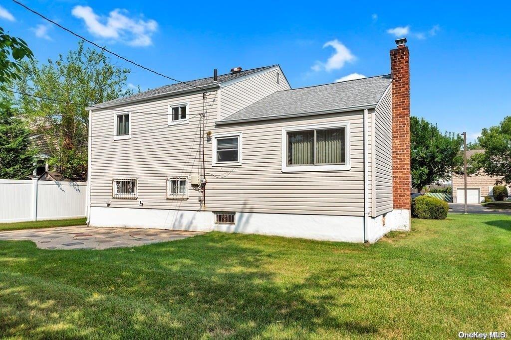27 Nautilus Avenue — photo 25
