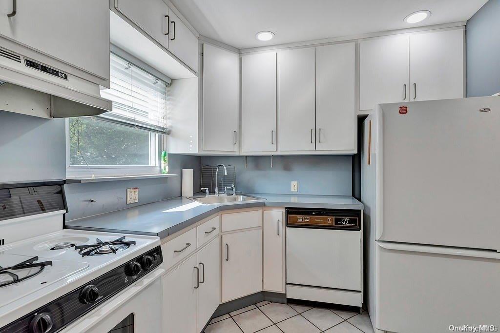 27 Nautilus Avenue — photo 9