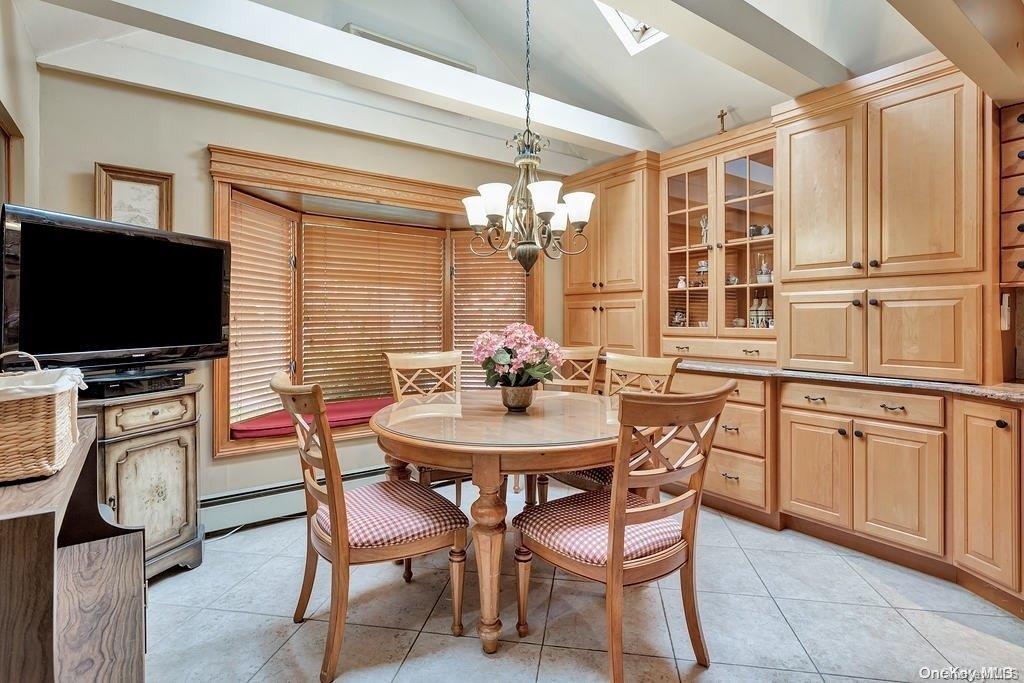 1235 Lakeshore Drive — photo 8
