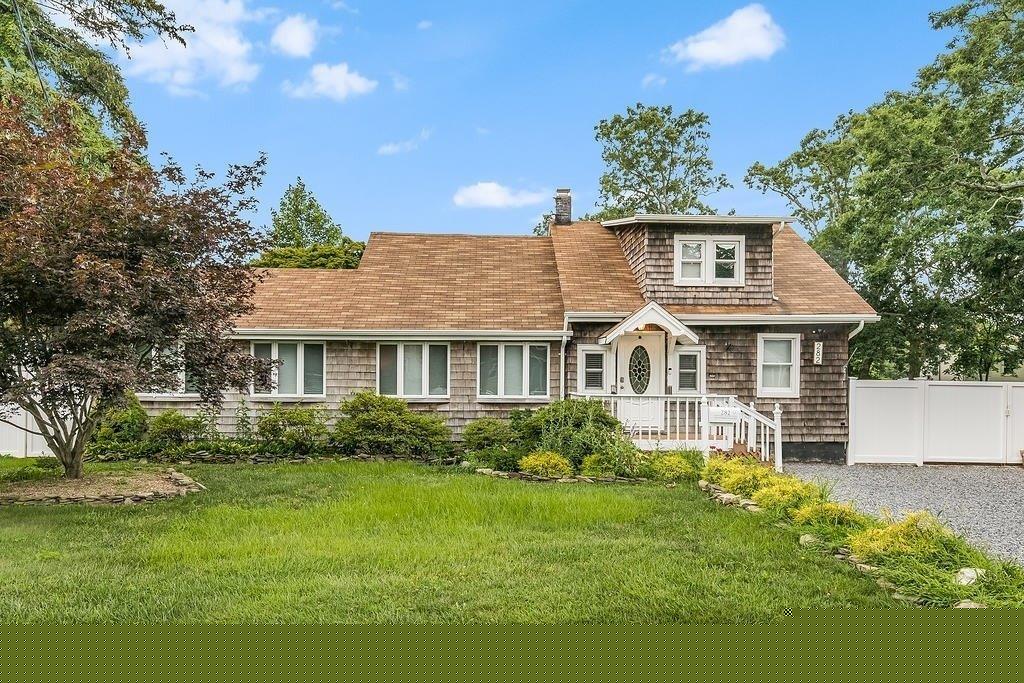 282 Old Farmingdale Road