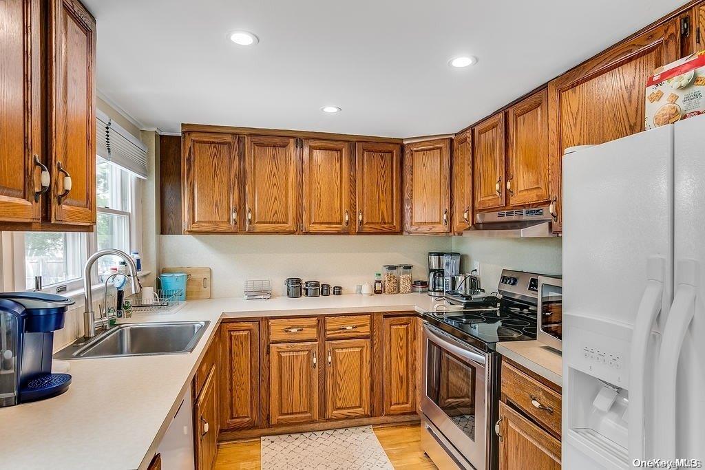 282 Old Farmingdale Road — photo 18