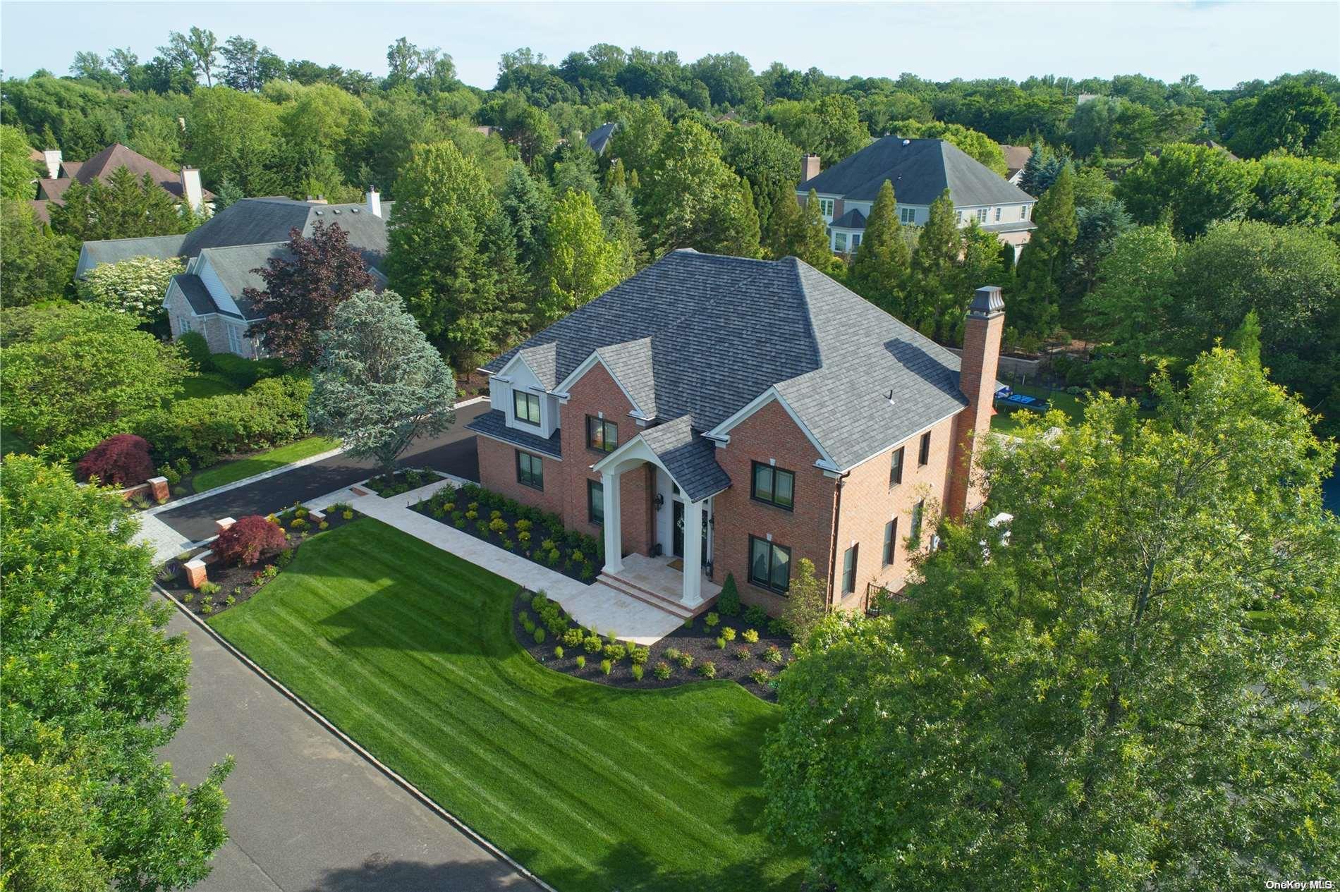 7 Stone Hill Drive, Manhasset