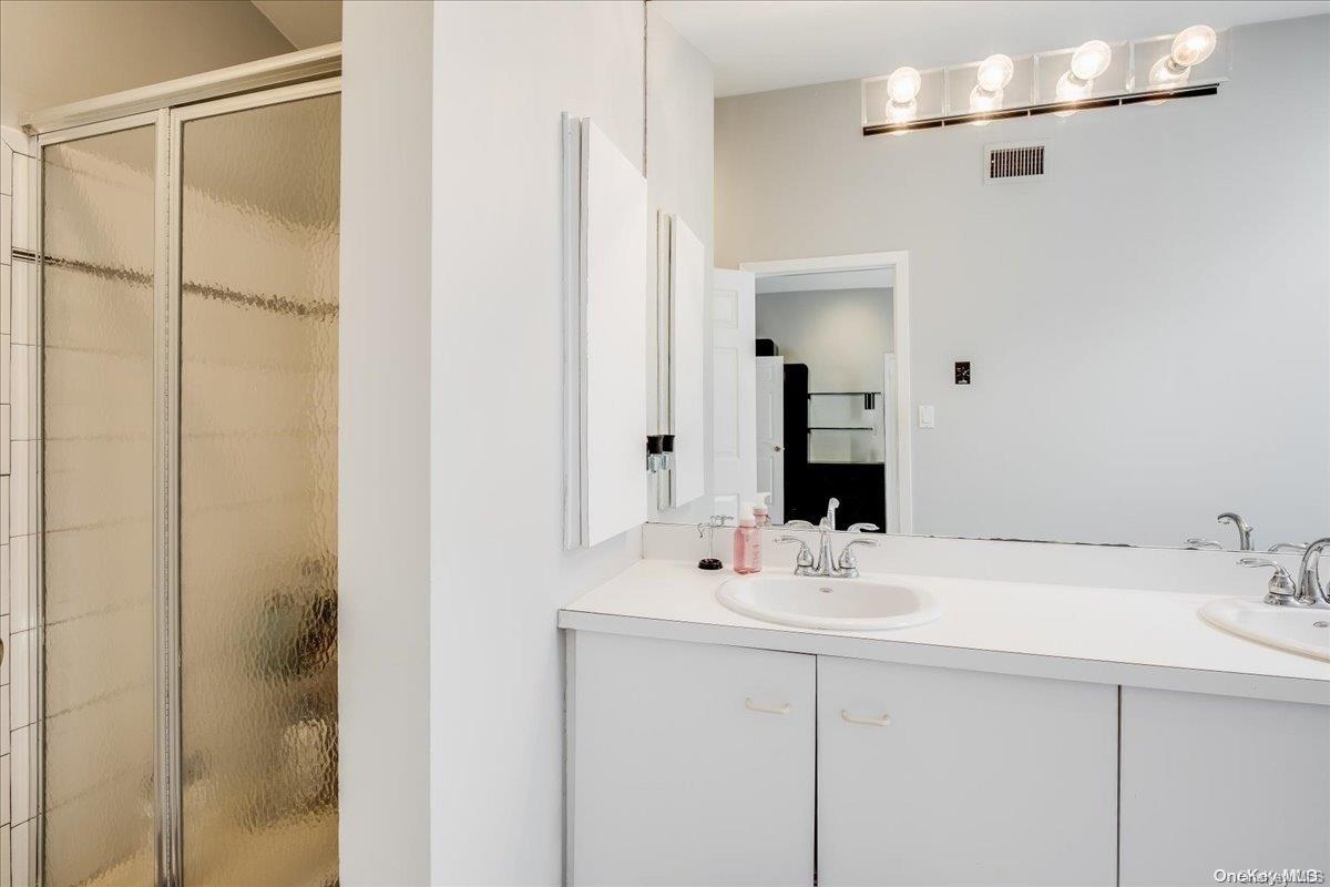 94 Jeanna Court — photo 31