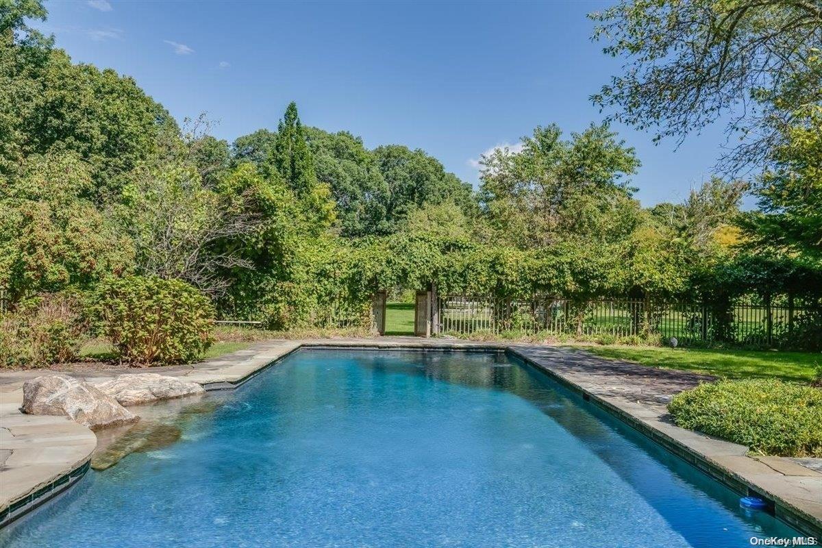 151 Royston Lane — photo 34