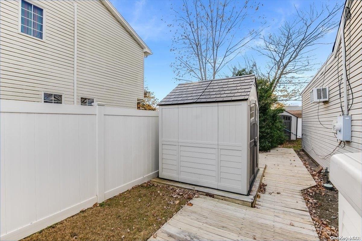 33 Nearwater Avenue — photo 28