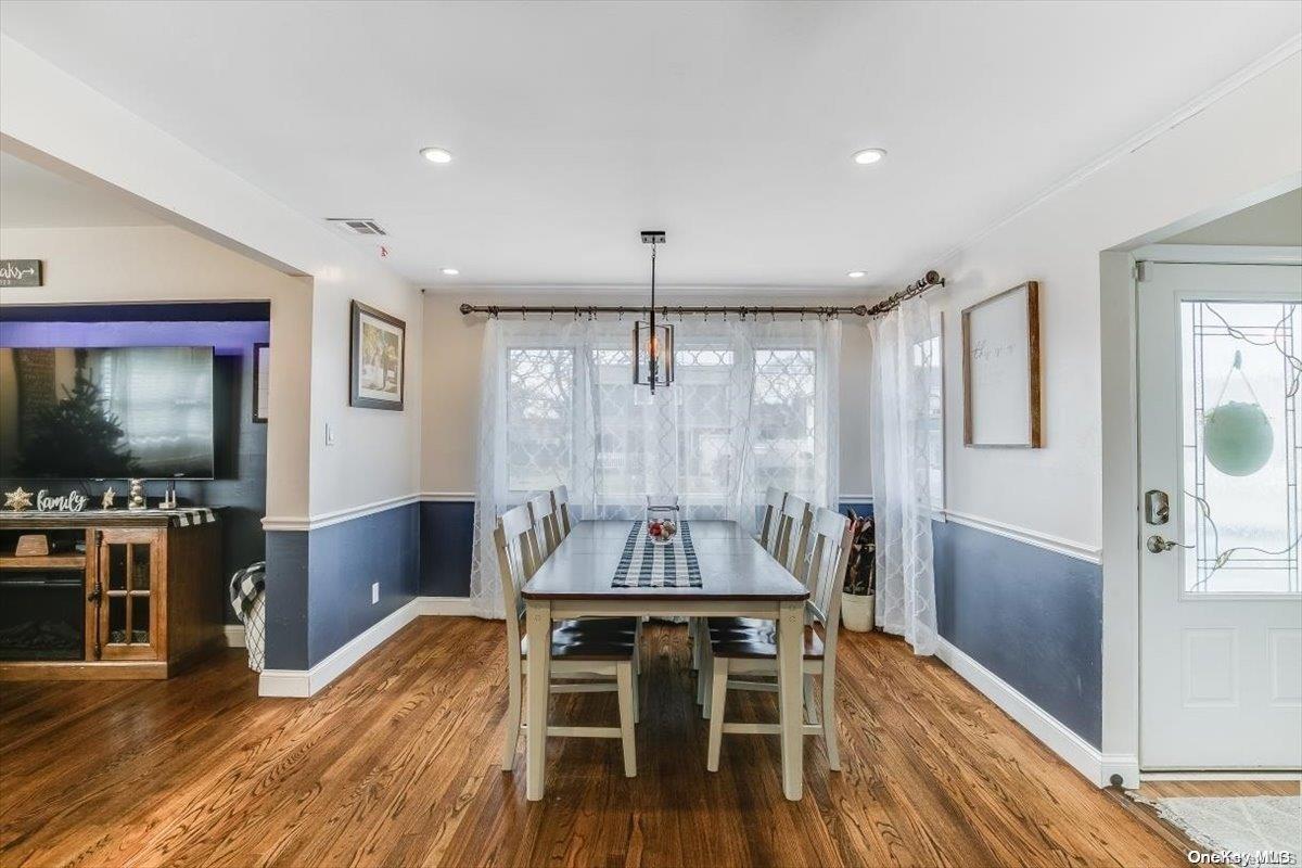 717 Sherman Avenue — photo 3