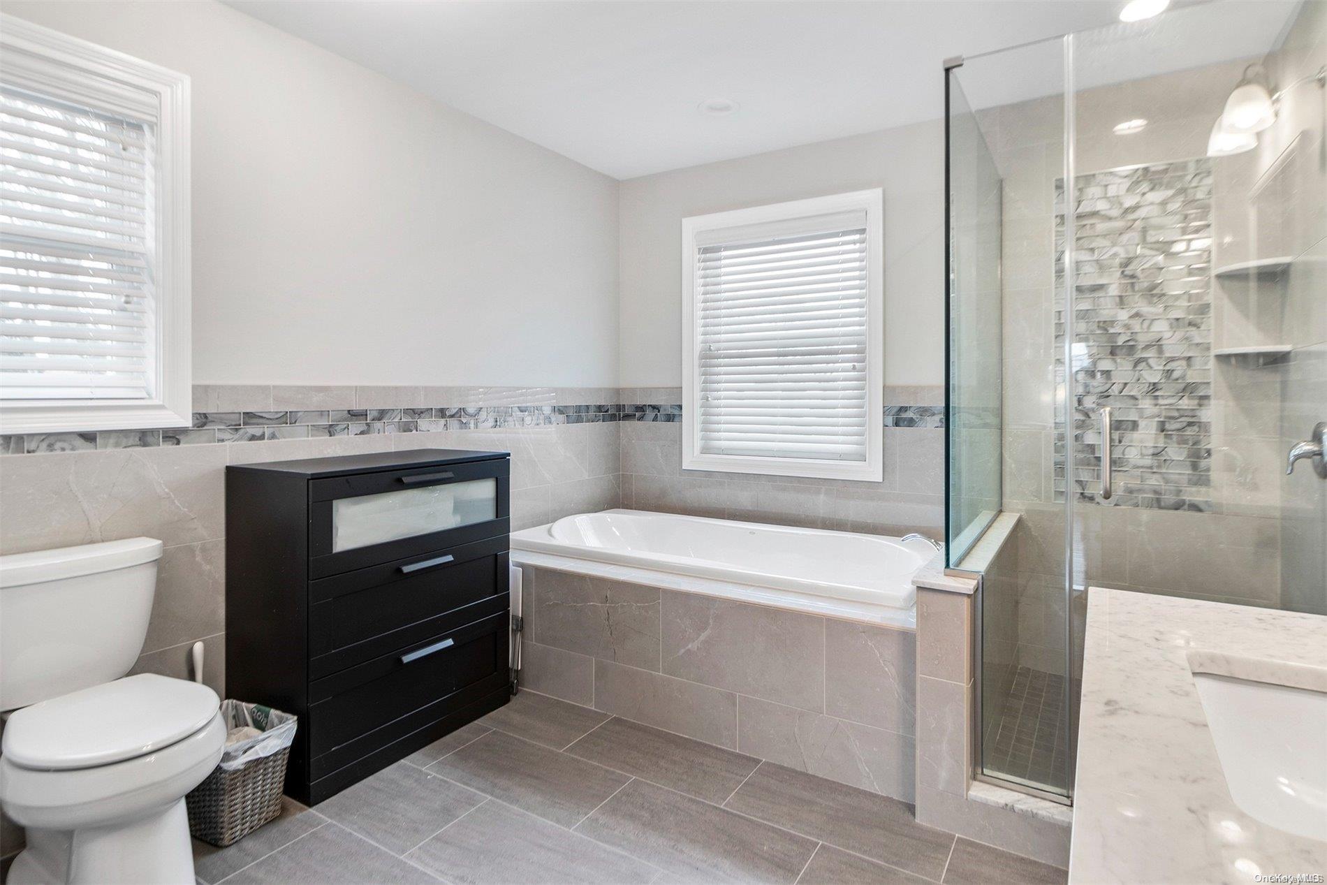 1772 Horatio Avenue — photo 15