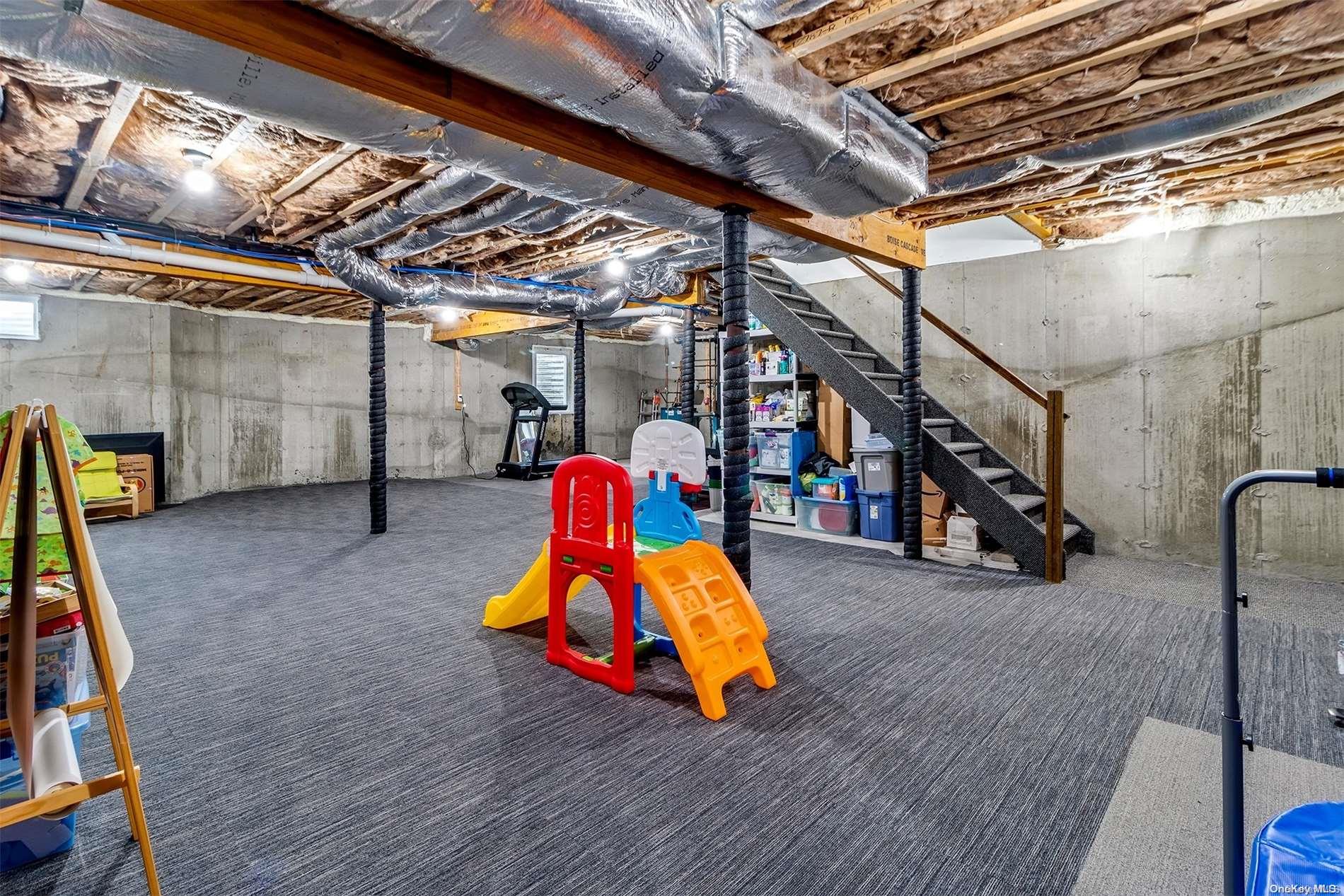 1772 Horatio Avenue — photo 22