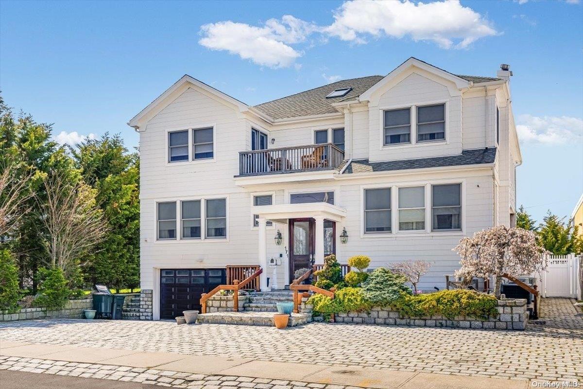 171 Albany Boulevard, Atlantic Beach