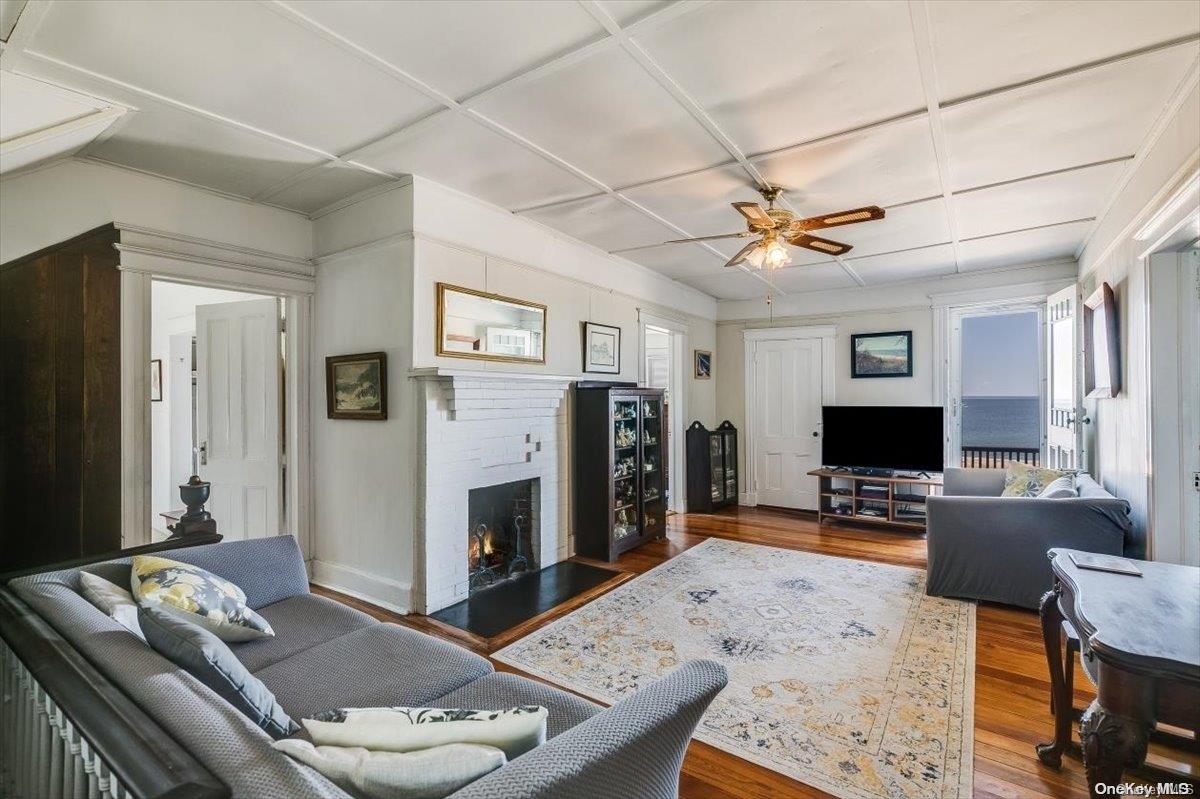 250 Asharoken Avenue — photo 10
