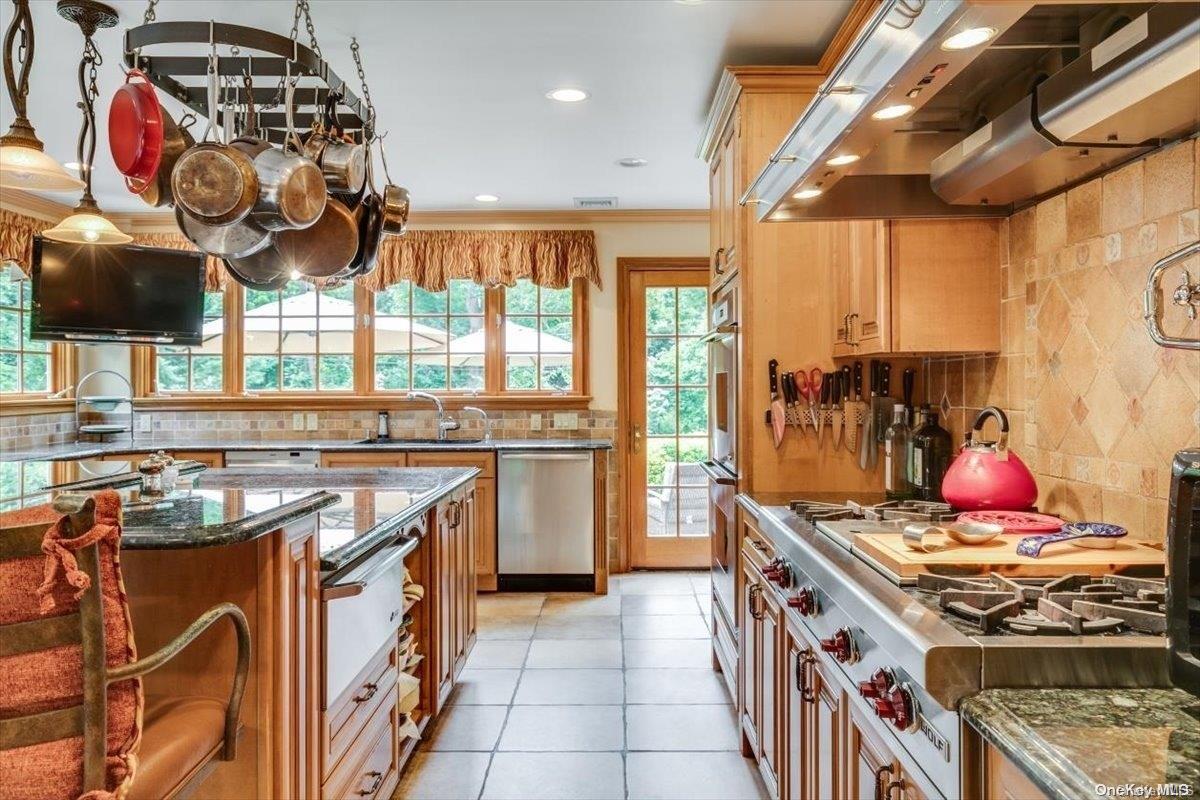 2 Sycamore Drive — photo 10