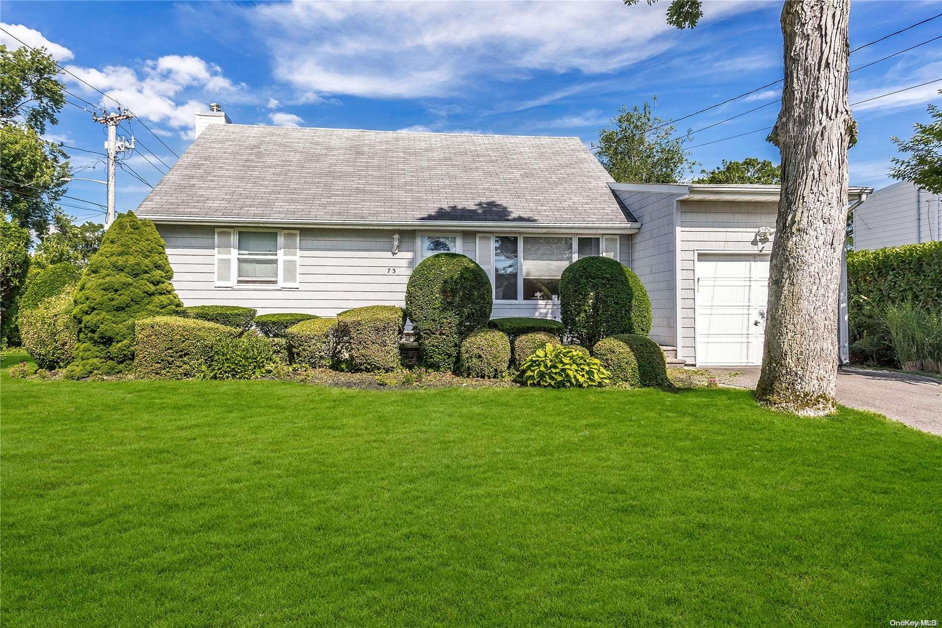 73 2nd Avenue, Massapequa Park