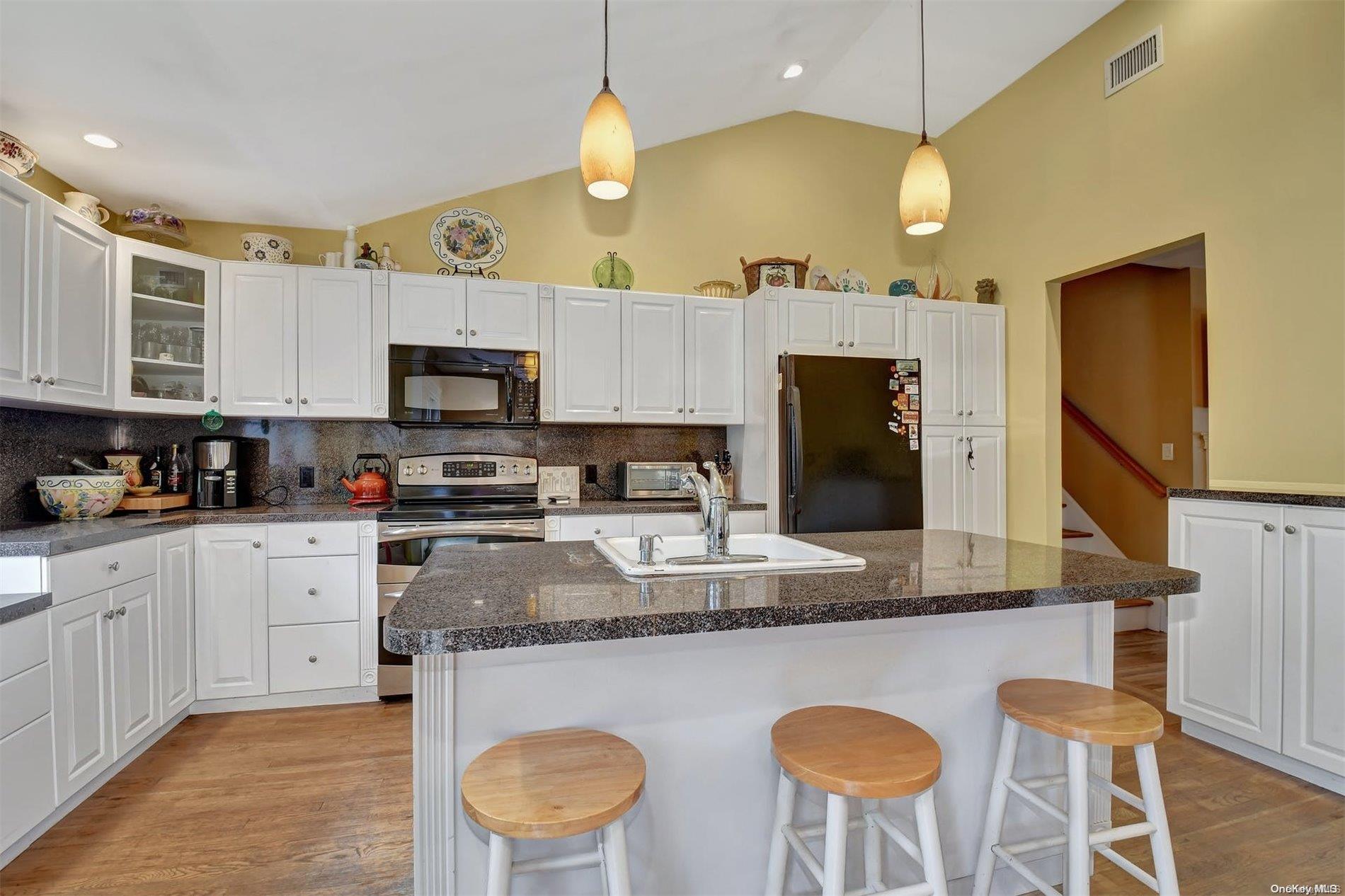 33 Cherrywood Drive — photo 12