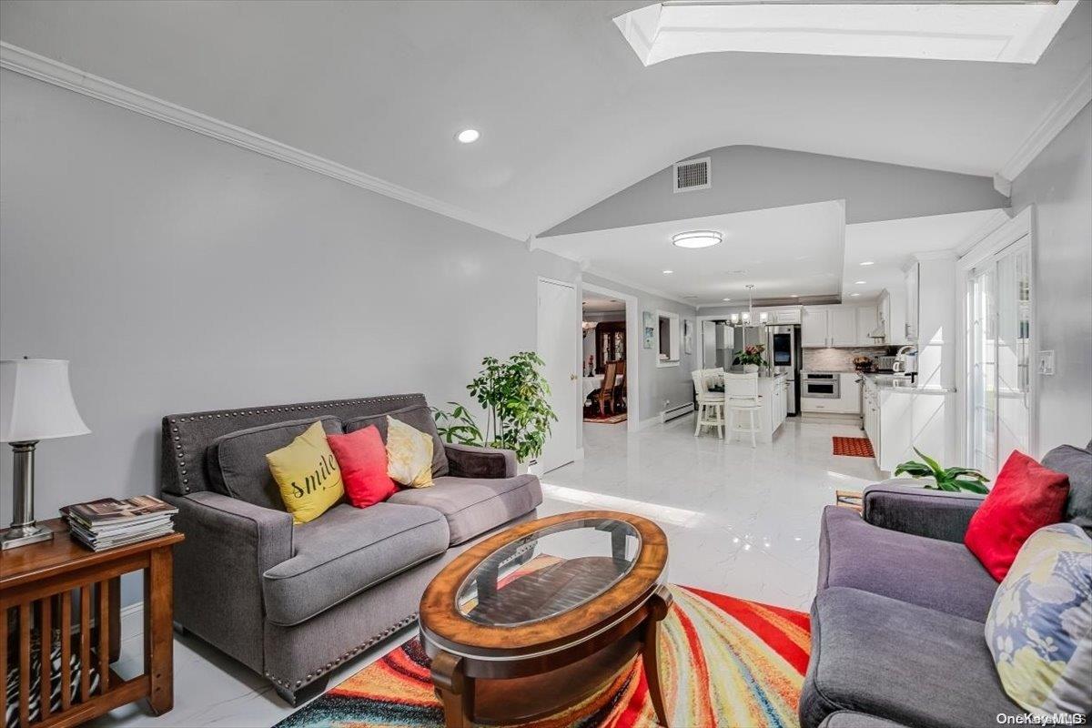 11 Hampshire Drive — photo 11